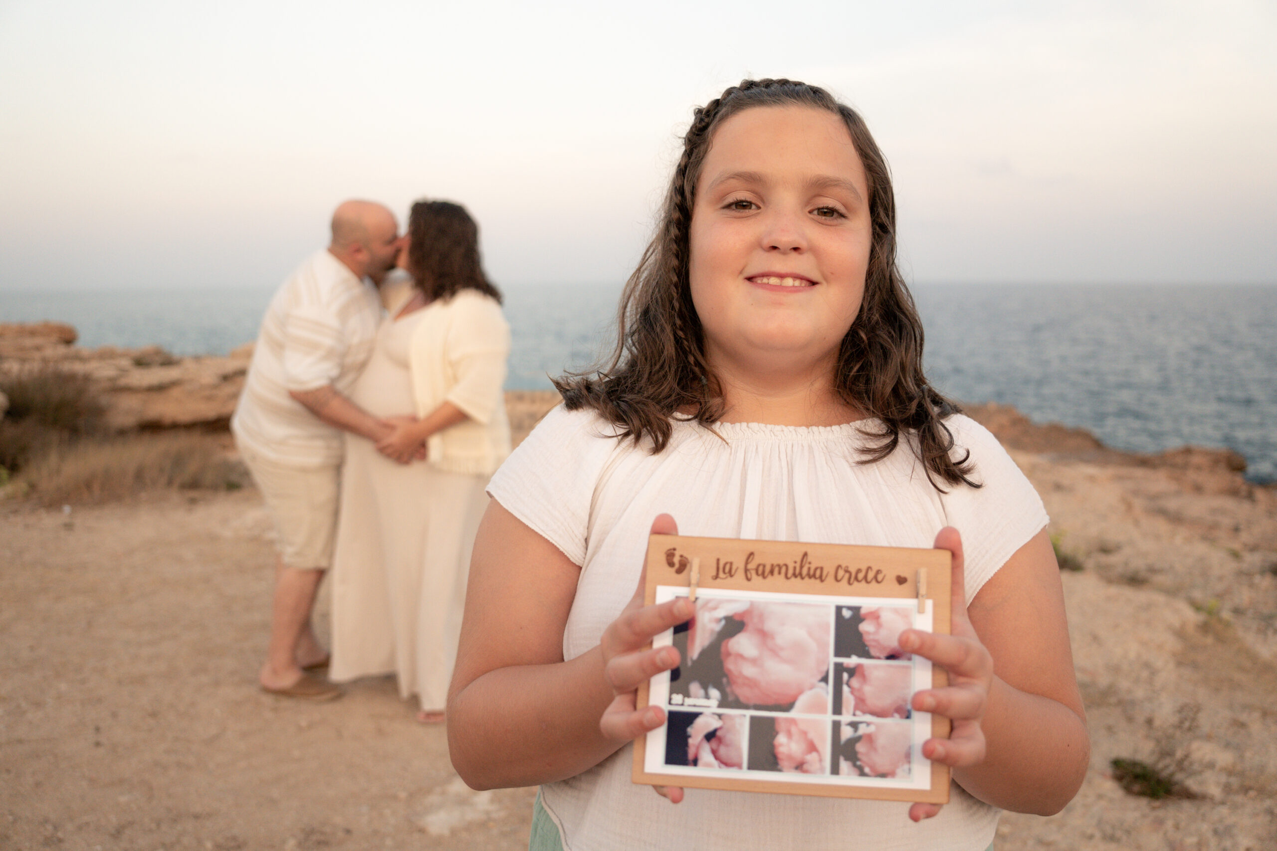 Sesion Embarazo En Playa Scaled